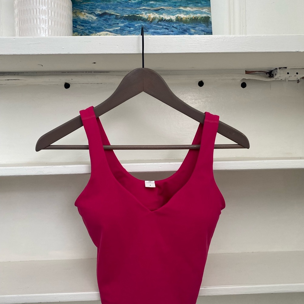 Lululemon Athletica Fuchsia Tank Top